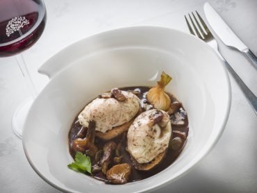 Hôtel Ibis Beaune | La Ferme aux Vins